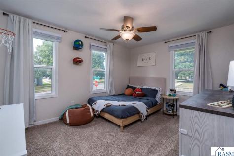 211 N Market Street Janesville MN 56048