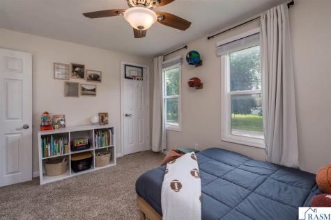 211 N Market Street Janesville MN 56048