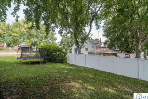 211 N Market Street Janesville MN 56048