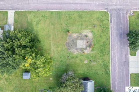 200 Kenzie Street Sherburn MN 56171