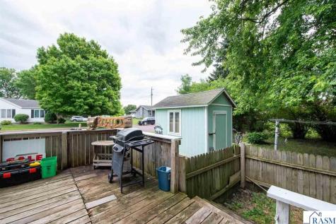 126 E Minnesota Avenue Minnesota Lake MN 56068