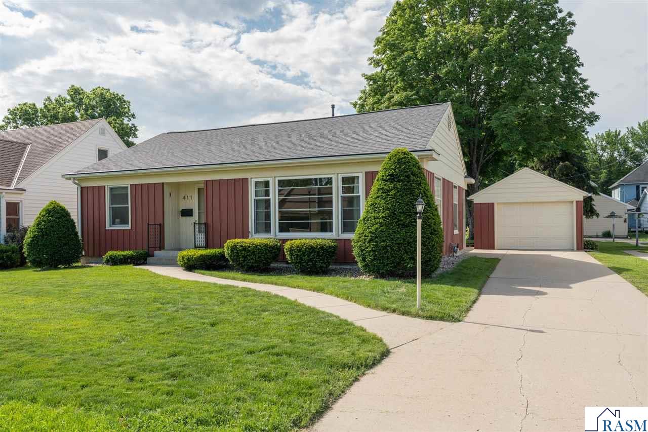 411 Page Avenue North Mankato MN 56003