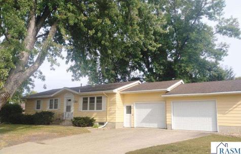 731 NE 3rd Avenue Sleepy Eye MN 56085