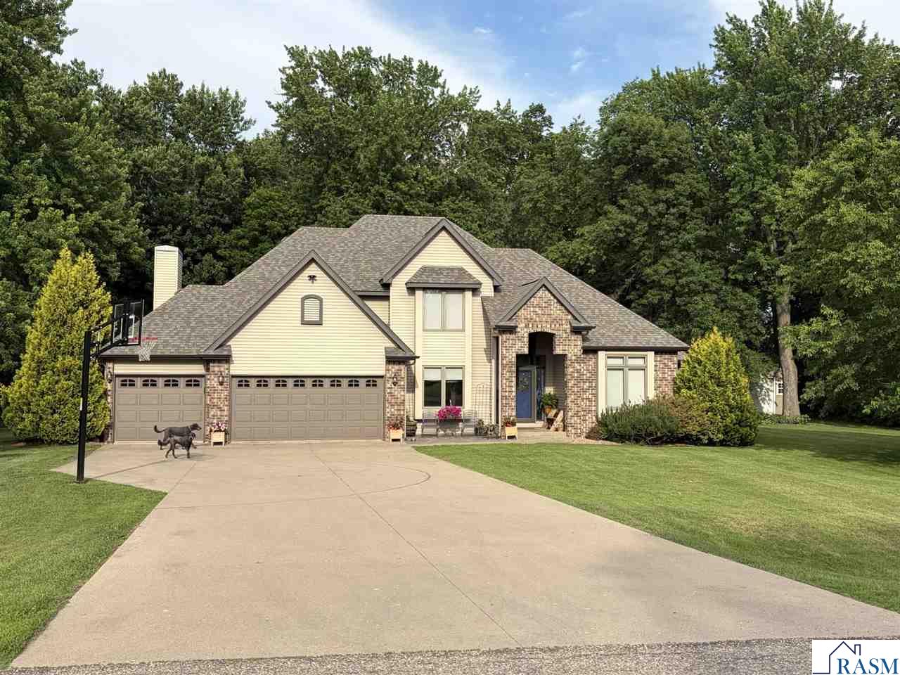 203 Country Club Drive Mankato MN 56001