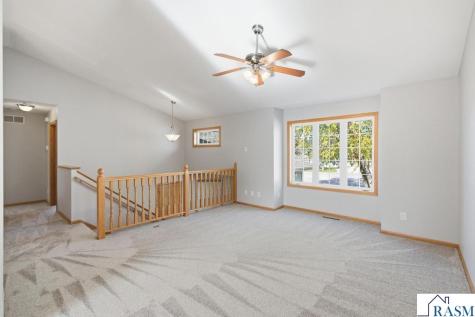 112 Bunker Court Mankato MN 56001