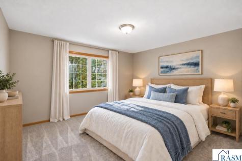 112 Bunker Court Mankato MN 56001