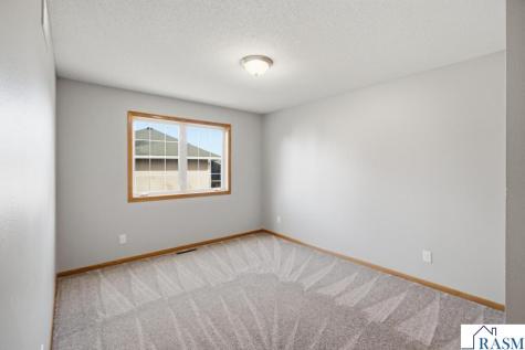 112 Bunker Court Mankato MN 56001