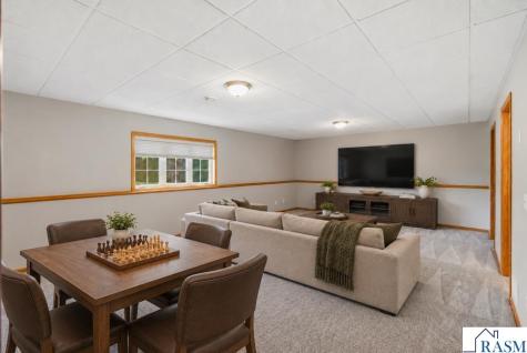 112 Bunker Court Mankato MN 56001