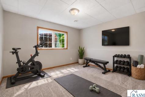 112 Bunker Court Mankato MN 56001