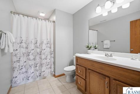 112 Bunker Court Mankato MN 56001