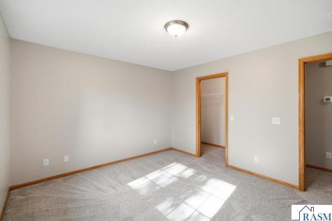 112 Bunker Court Mankato MN 56001
