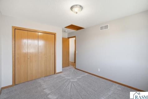 112 Bunker Court Mankato MN 56001