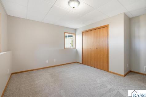 112 Bunker Court Mankato MN 56001
