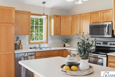 112 Bunker Court Mankato MN 56001