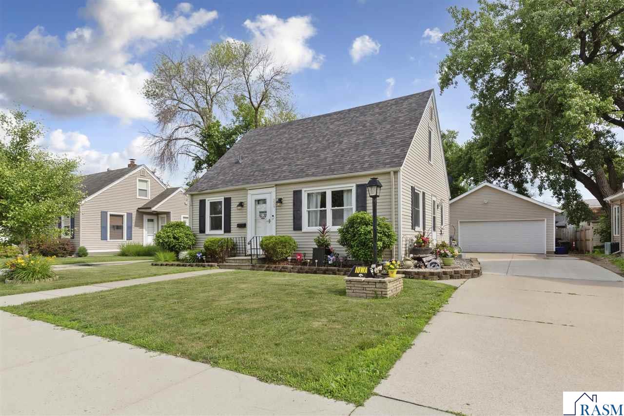 339 Jefferson Avenue North Mankato MN 56003