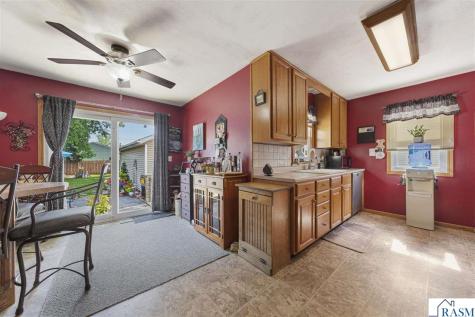 339 Jefferson Avenue North Mankato MN 56003