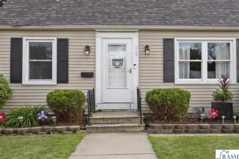 339 Jefferson Avenue North Mankato MN 56003
