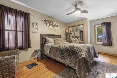 339 Jefferson Avenue North Mankato MN 56003