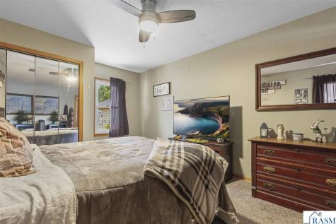 339 Jefferson Avenue North Mankato MN 56003