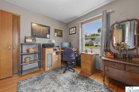 339 Jefferson Avenue North Mankato MN 56003