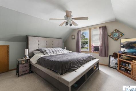 339 Jefferson Avenue North Mankato MN 56003