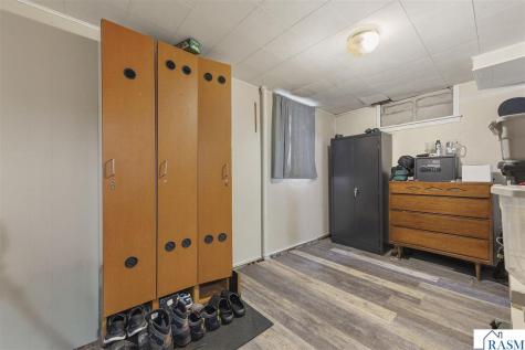 339 Jefferson Avenue North Mankato MN 56003