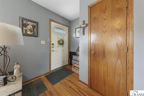 339 Jefferson Avenue North Mankato MN 56003