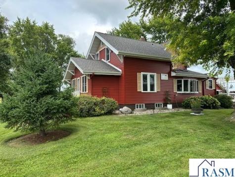40949 281st Avenue Le Sueur MN 56058