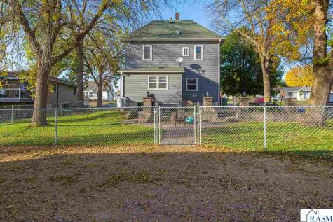 212 NE Boulevard Avenue Montgomery MN 56069