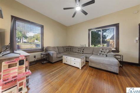 212 NE Boulevard Avenue Montgomery MN 56069