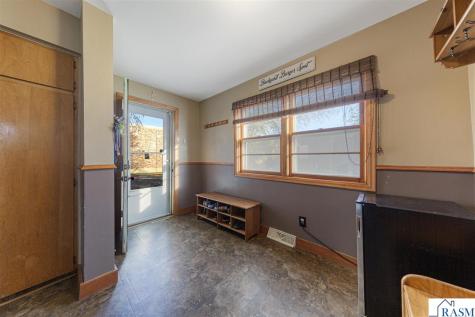212 NE Boulevard Avenue Montgomery MN 56069