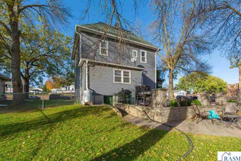 212 NE Boulevard Avenue Montgomery MN 56069