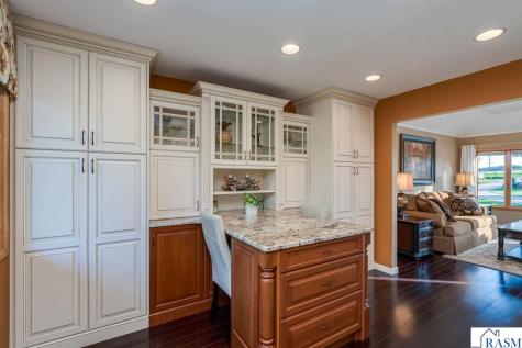 16 Lake Shore Drive Sherburn MN 56171