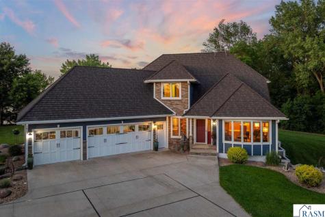 16 Lake Shore Drive Sherburn MN 56171