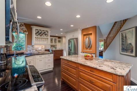 16 Lake Shore Drive Sherburn MN 56171