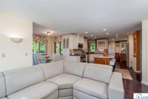 16 Lake Shore Drive Sherburn MN 56171