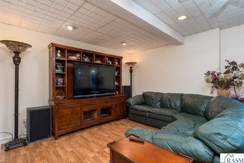 16 Lake Shore Drive Sherburn MN 56171