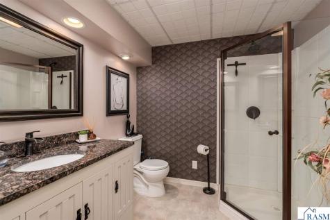 16 Lake Shore Drive Sherburn MN 56171