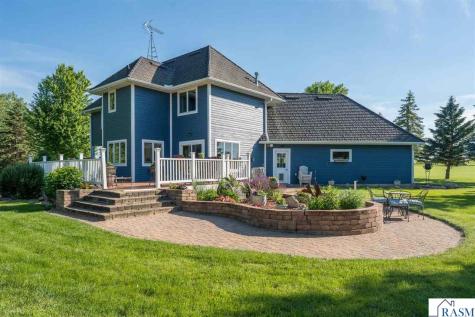 16 Lake Shore Drive Sherburn MN 56171