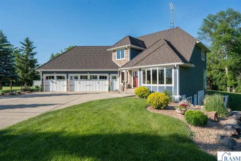 16 Lake Shore Drive Sherburn MN 56171