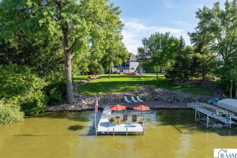 16 Lake Shore Drive Sherburn MN 56171