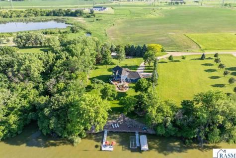 16 Lake Shore Drive Sherburn MN 56171