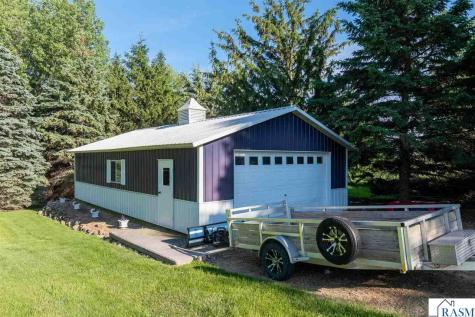 16 Lake Shore Drive Sherburn MN 56171