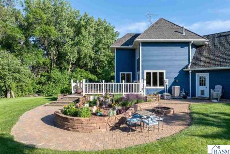 16 Lake Shore Drive Sherburn MN 56171