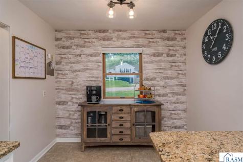 25 Eginton Road Mankato MN 56001