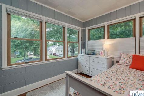 25 Eginton Road Mankato MN 56001