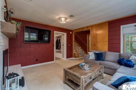 25 Eginton Road Mankato MN 56001