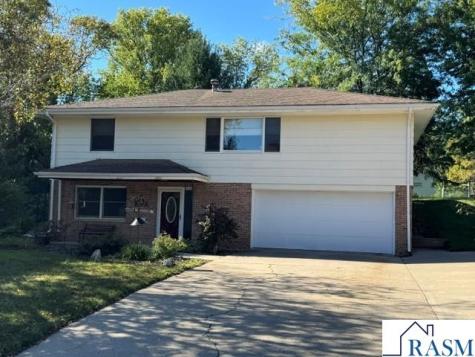 1022 Allison Lane St. Peter MN 56082