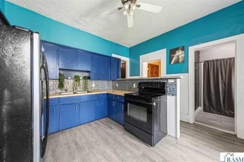 228 W 4th Street Blue Earth MN 56013
