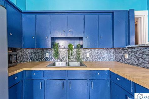228 W 4th Street Blue Earth MN 56013